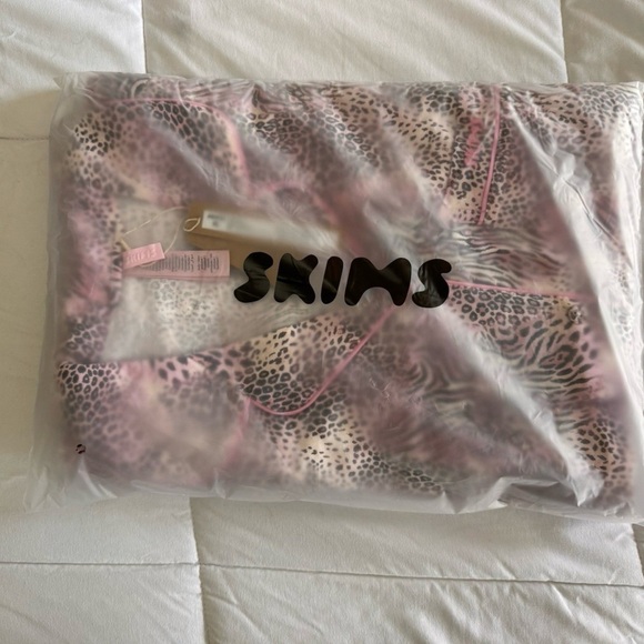 Skims Bloom Multi Animal Print Pajama Set - Size S - Picture 4 of 4